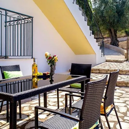 Di Giovanni By Posarellivillas Villa