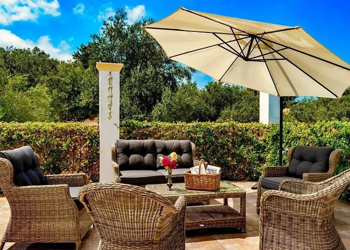 Villa Di Giovanni By Posarellivillas Peritheia