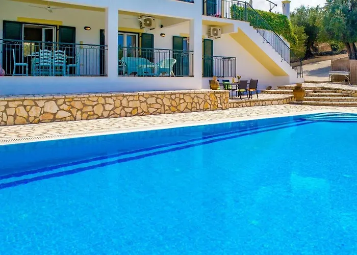 Di Giovanni By Posarellivillas * Peritheia