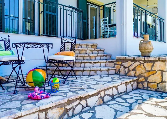 Di Giovanni By Posarellivillas Peritheia