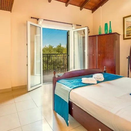 Di Giovanni By Posarellivillas Peritheia